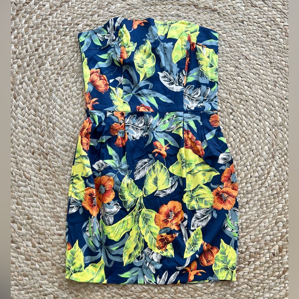 FRENCH Connection • Wizard Strapless Tropical Mini Dress • 8